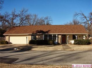 2015 E 53rd St, Tulsa, OK 74105