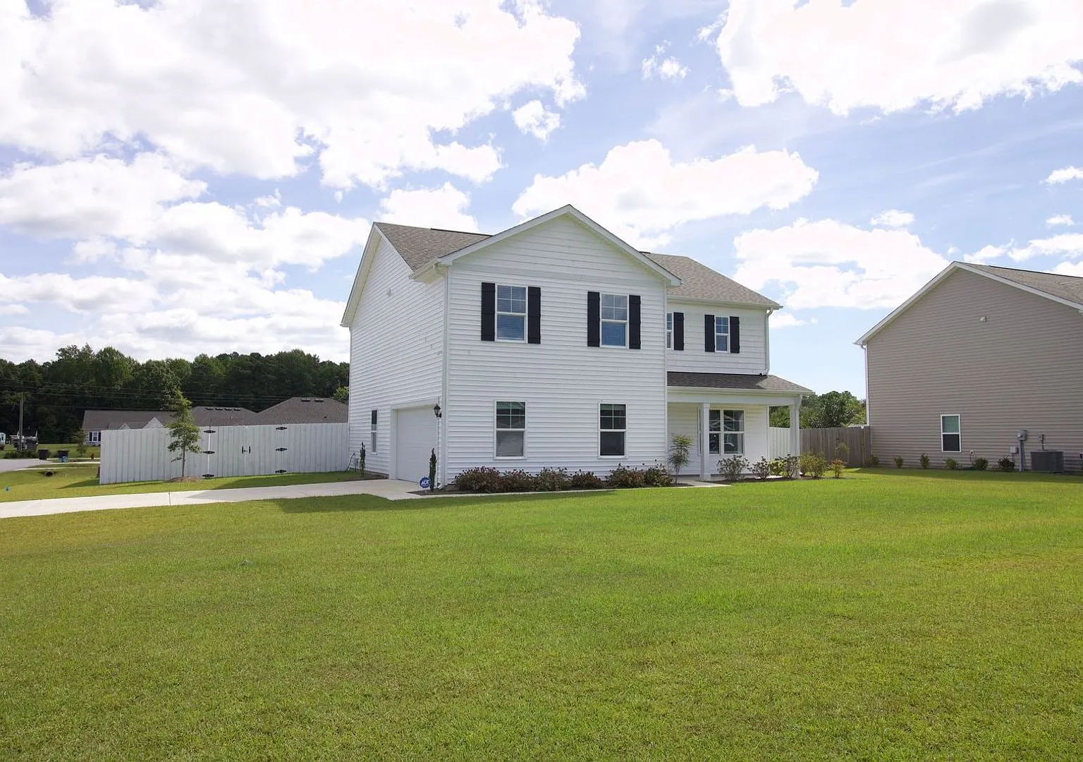 119 Stella Bluffs Dr — Photo 2