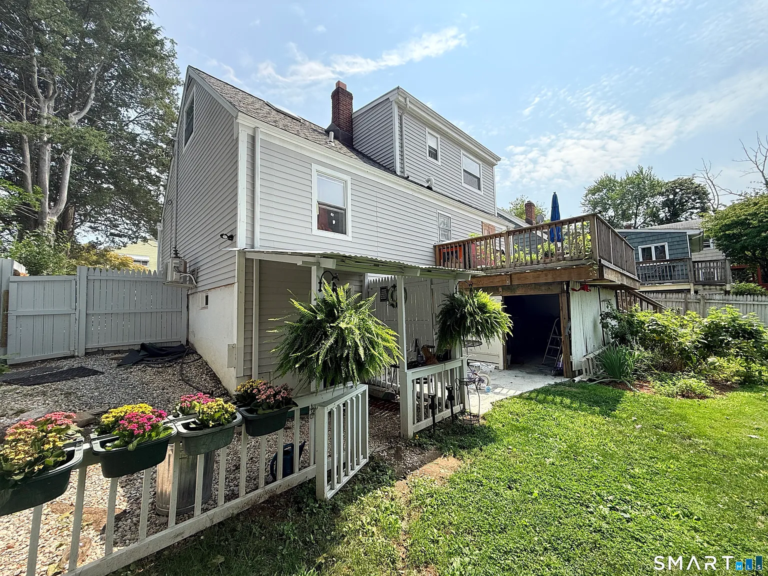 3 bed, 2.0 bath, 1401 sqft, $3,250 — Photo 3
