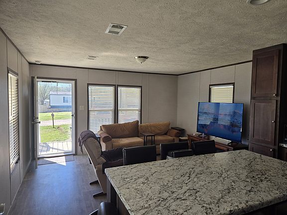 3rd image of 191 Sioux