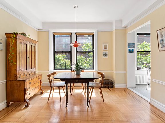 4th image of 710 W End Ave #7E