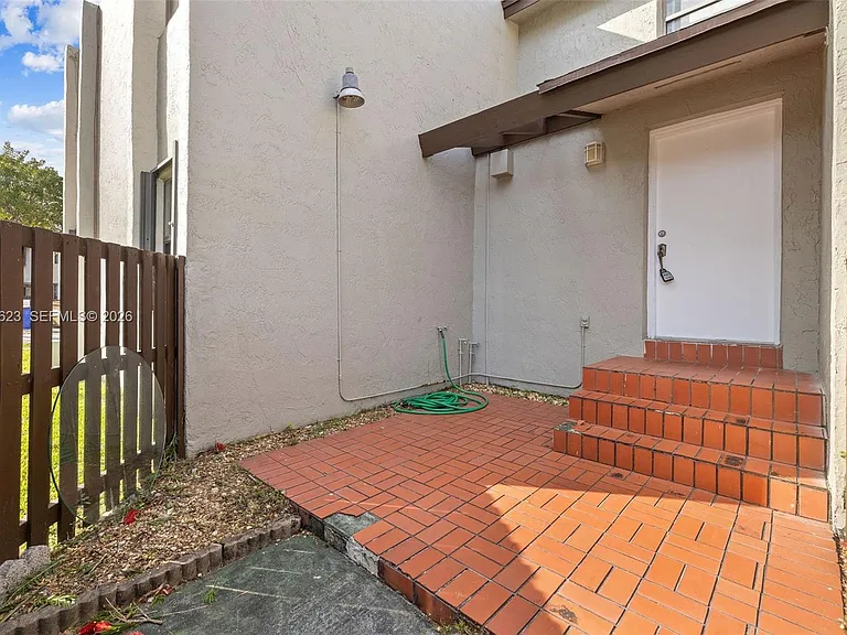 10050 NW 9th Street Cir #203 — Photo 31