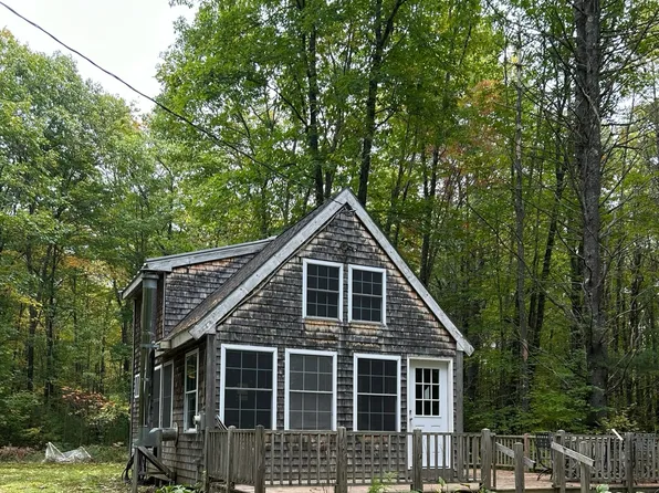 108 Sandy River Rd, New Sharon, ME 04955