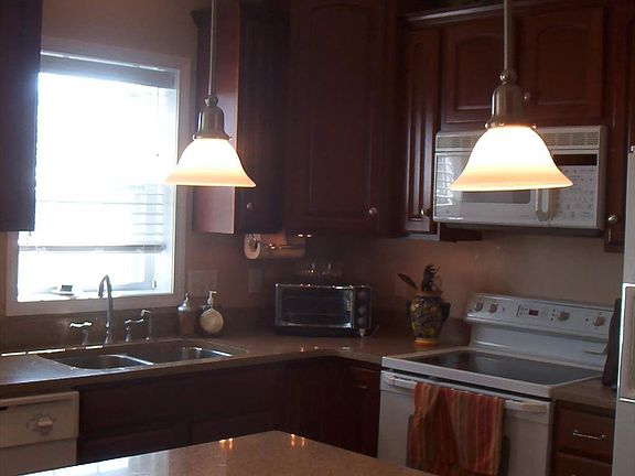quartz countertops in kitchen