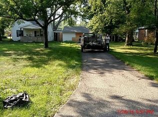 251 Stillwater Dr, Toledo, OH 43615