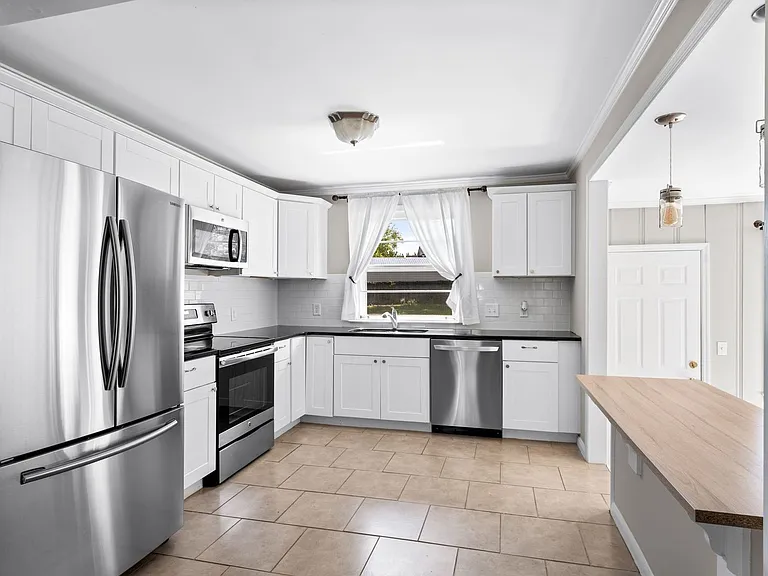 4809 Lynn Dr — Photo 14