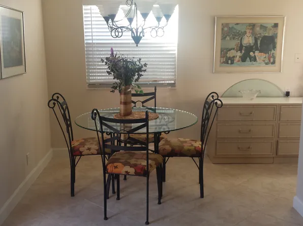 280 Brittany Ave #F, Delray Beach, FL 33446