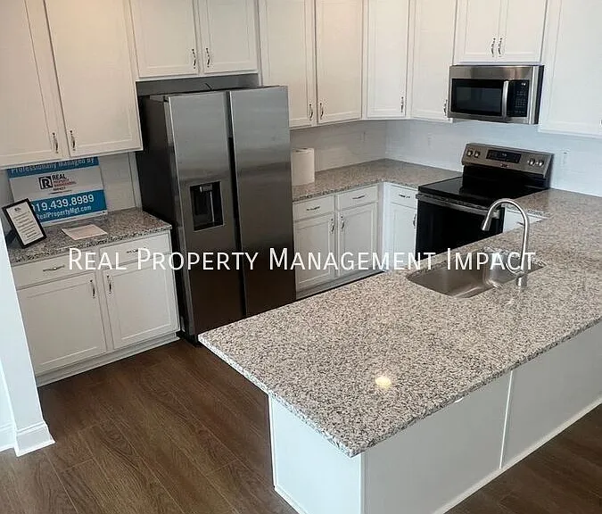 616 Market Grove Dr #100 — Photo 16