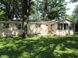 165 Dam Rd, Arnolds Park, IA 51331