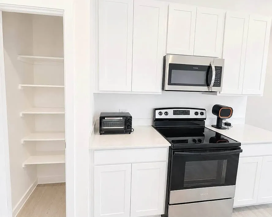 1 bed, 570 sqft, $1,500 — Photo 2