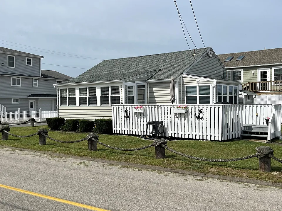 439 Seaside Ave