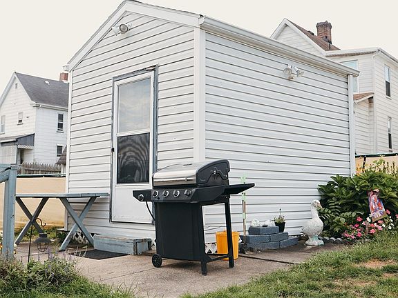 4th image of 55 Canton Ave