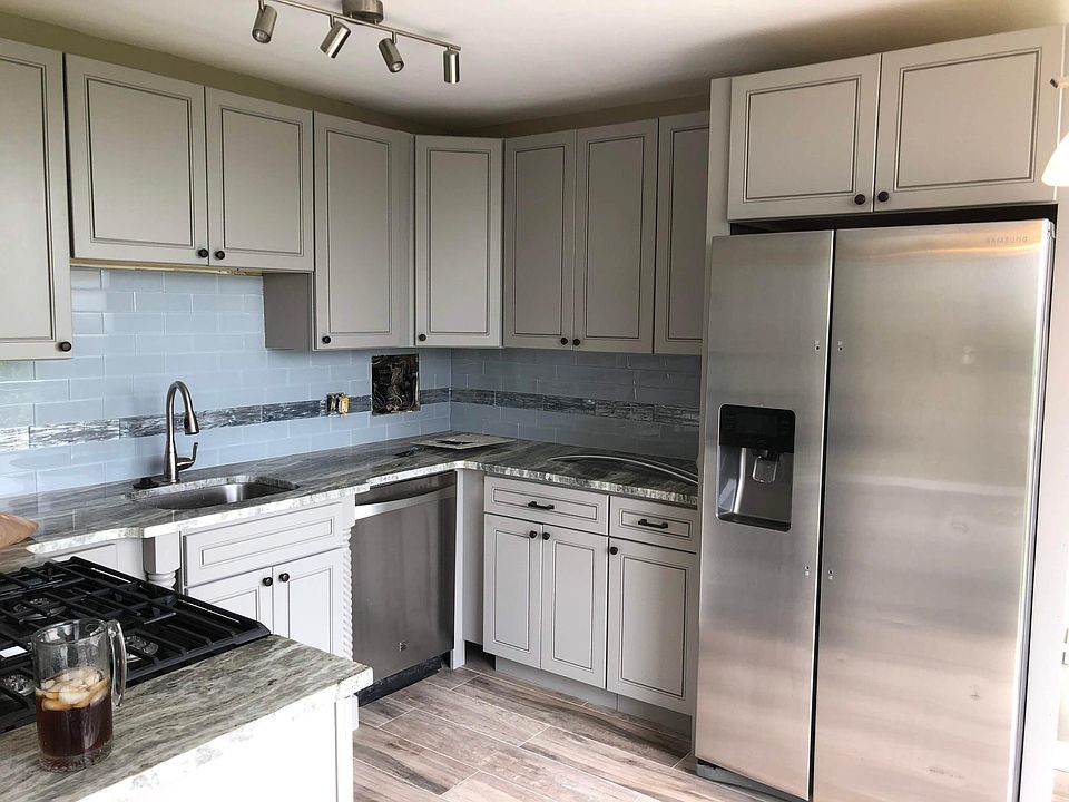 Brand new Kitchen with new appliances
