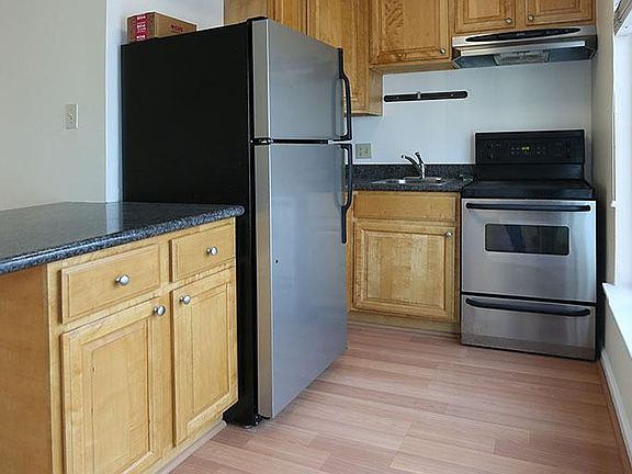 4th image of 158 Duncan St APT 5