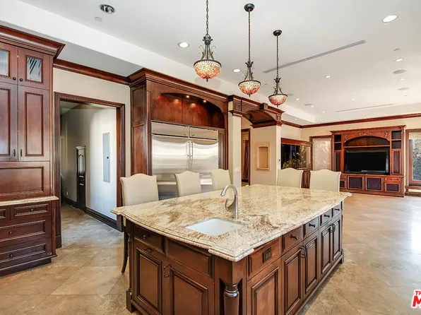 203 N Wetherly Dr, Beverly Hills, CA 90211