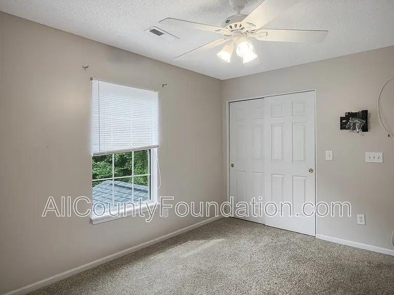 107 Broken Branch Dr — Photo 43
