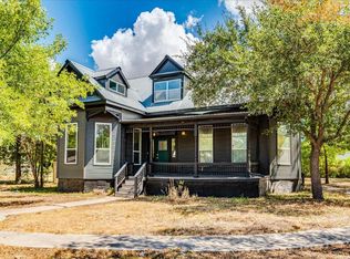302 N Fm 1660, Hutto, TX 78634