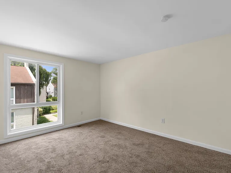 10289 Daystar Ct — Photo 14
