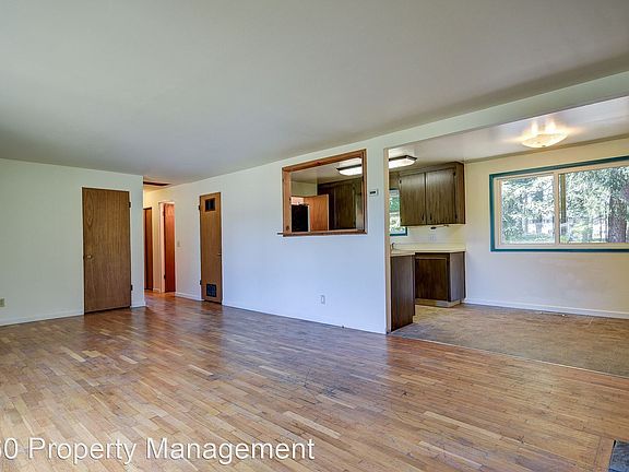 3rd image of 1782 NE 6th Ave