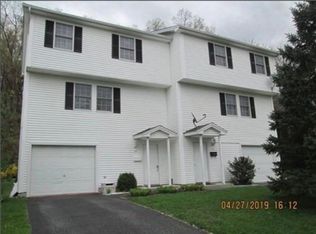33 Old Chicopee St, Chicopee, MA 01013