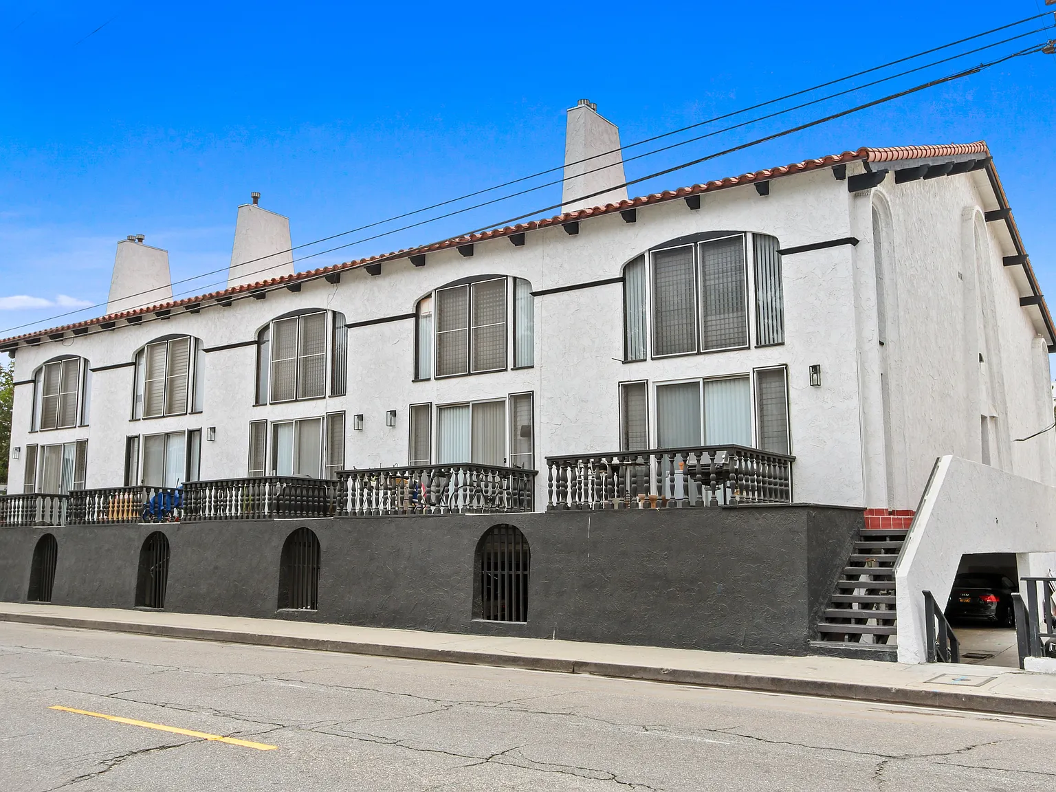 33 Eastwind — Photo 2