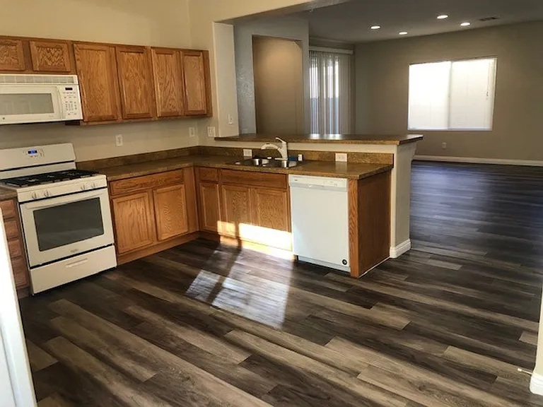 8913 Royal County Down Ct — Photo 3