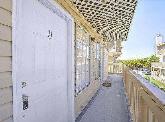2nd image of 901 Sunset Blvd