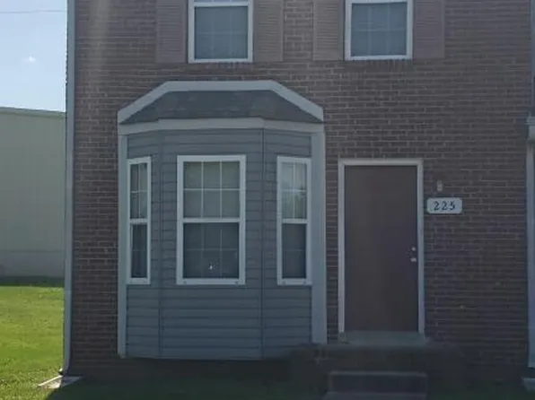 225 Tree Line Dr, Oak Grove, KY 42262
