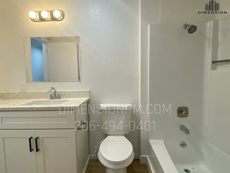 2 & 3 Bedroom Apartments Near Trail! — Photo 25