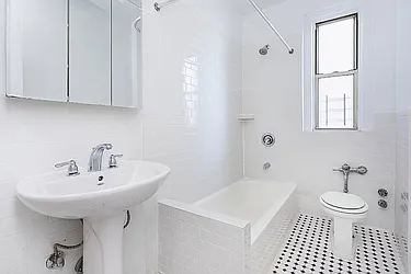 Rented by Living New York