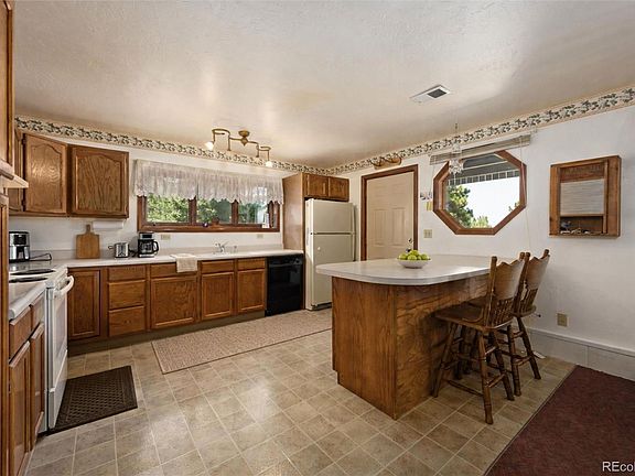 4th image of 4360 Green Mountain Drive