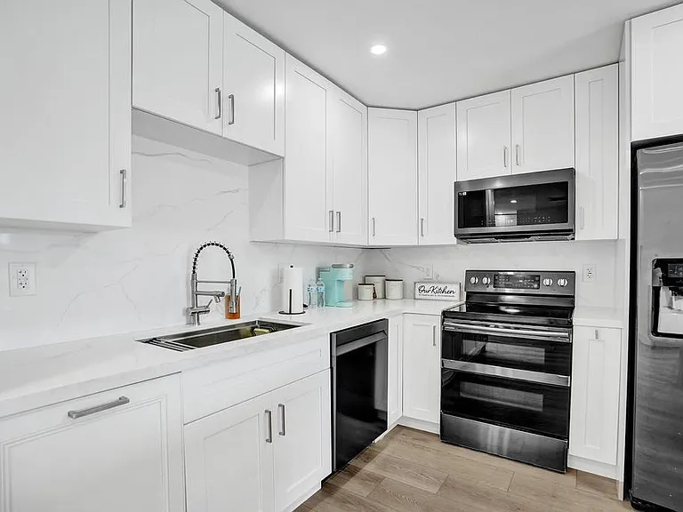 1001 SE 13th Ct — Photo 28