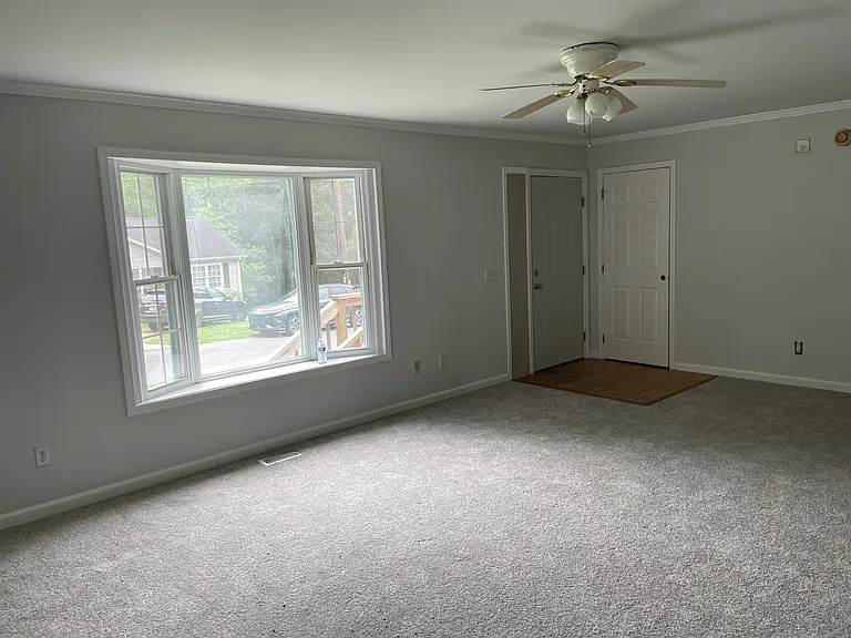 Echo Ave — Photo 2