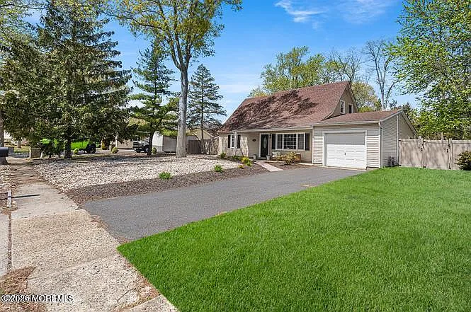 88 Almond Dr — Photo 7