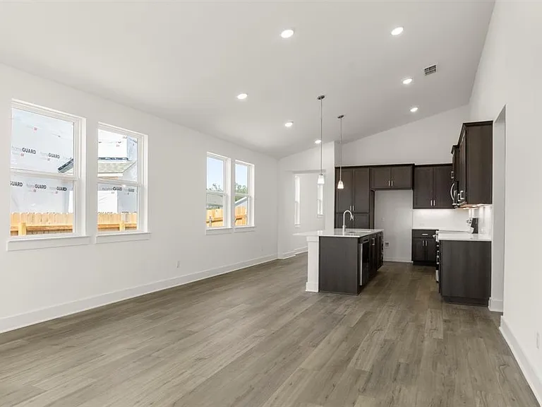1012 Yaupon Holly Dr — Photo 14
