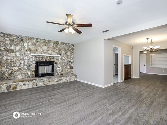 3rd image of 4403 Bradley Ave