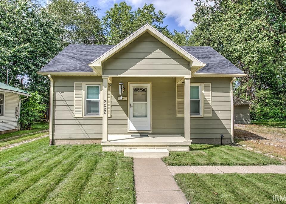 1st image of 2026 Ravenswood Dr