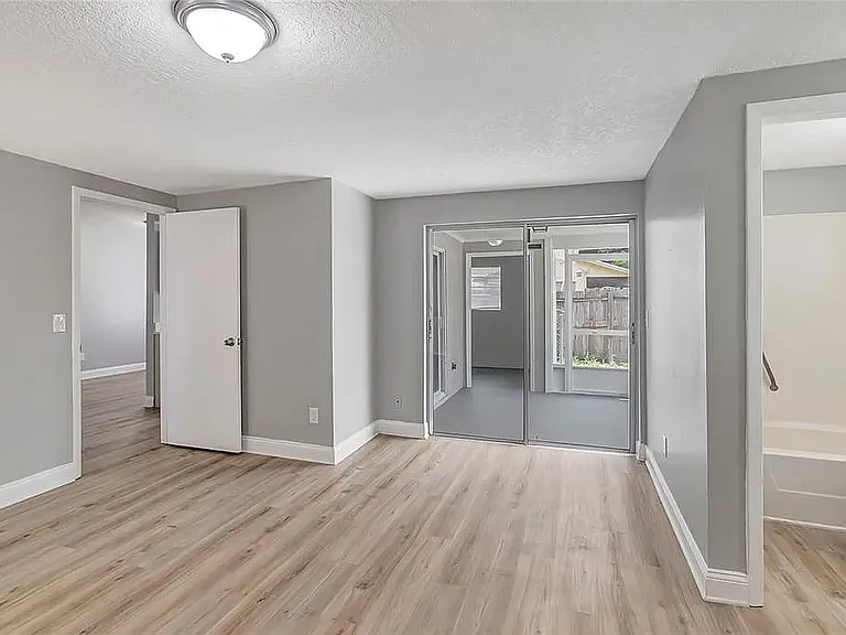 10215 Cutten Green Ct — Photo 18