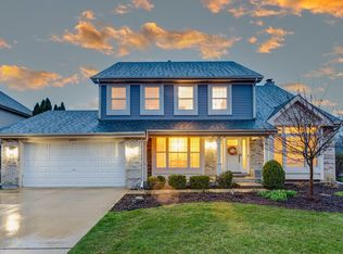 2975 Roslyn Ln E, Buffalo Grove, IL 60089