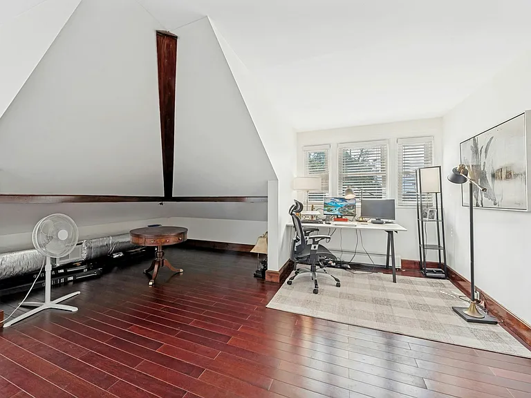 1016 Abbott Blvd — Photo 29