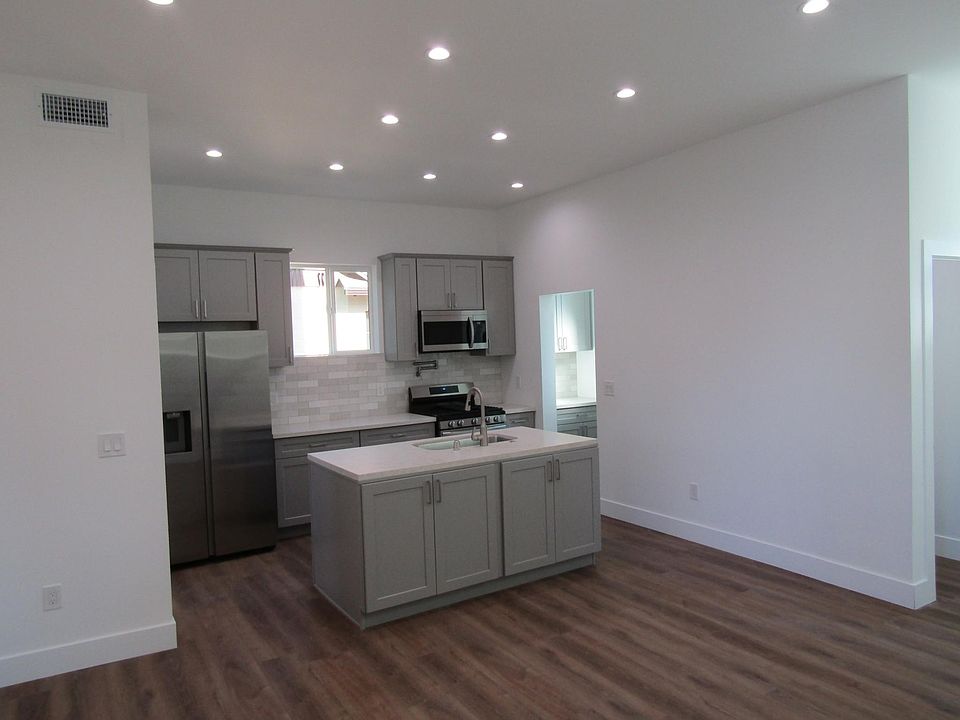1st image of 21206 De La Osa St