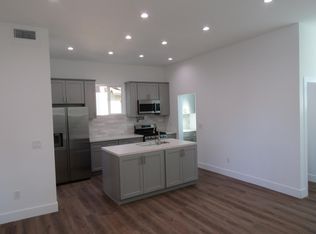 21206 De La Osa St, Woodland Hills, CA 91364
