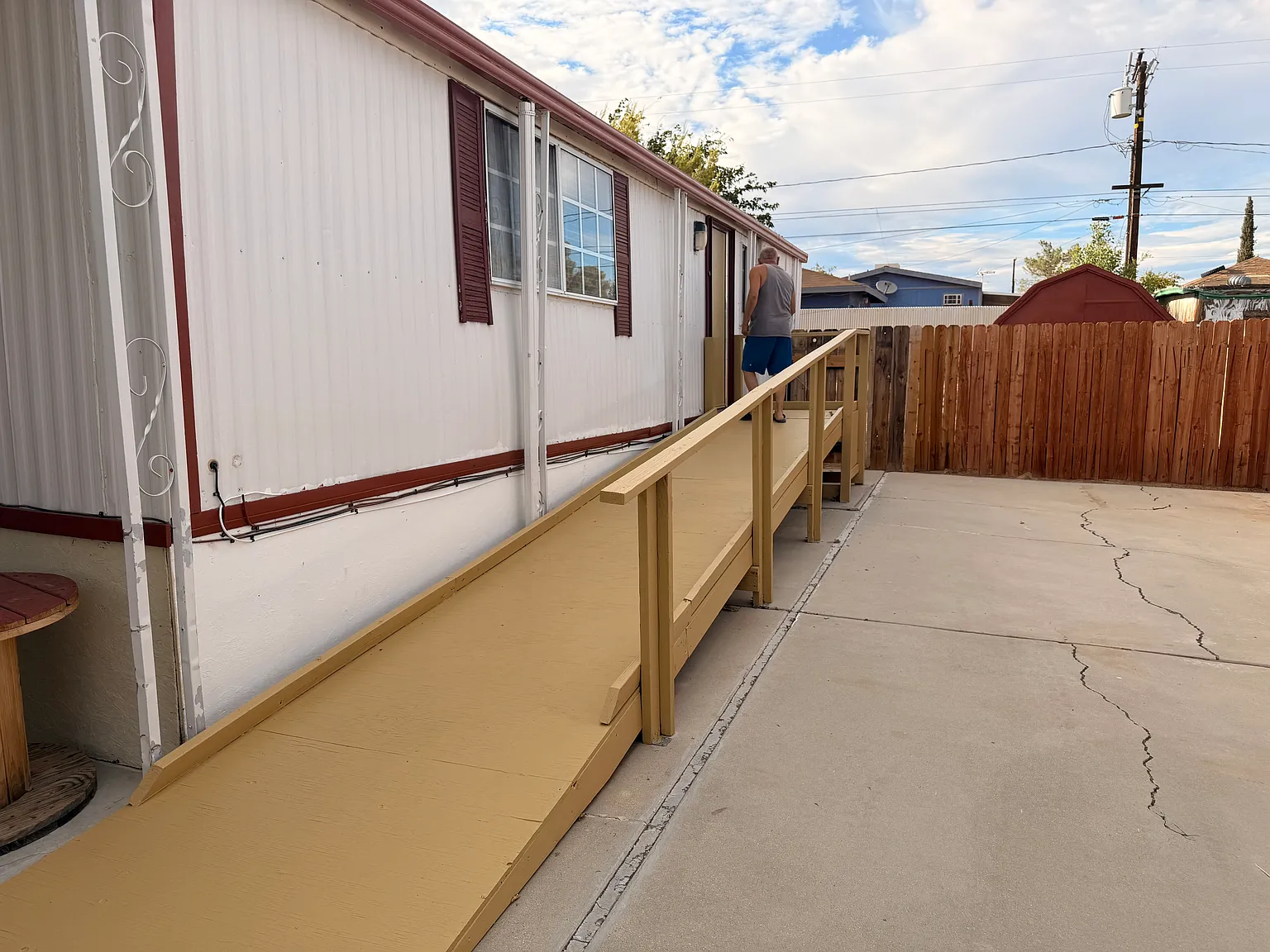 2 bed, 1.5 bath, 1096 sqft, $1,000 — Photo 3