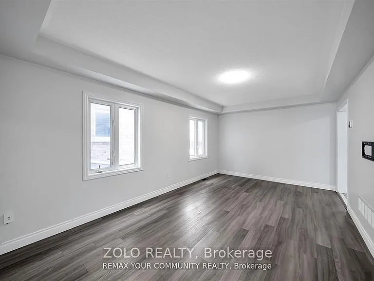 17 Adanac Dr #MAIN 2ND FLOOR — Photo 5