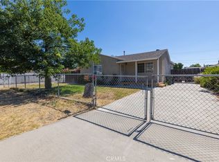 8933 Locust Ave, Fontana, CA 92335