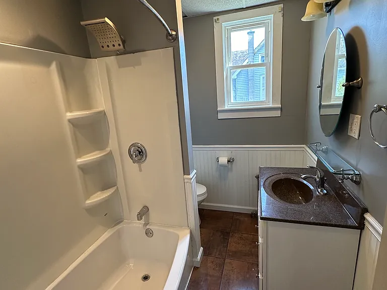 43 Melvina St #1 — Photo 5