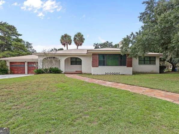 212 Kingsland Dr, Folkston, GA 31537