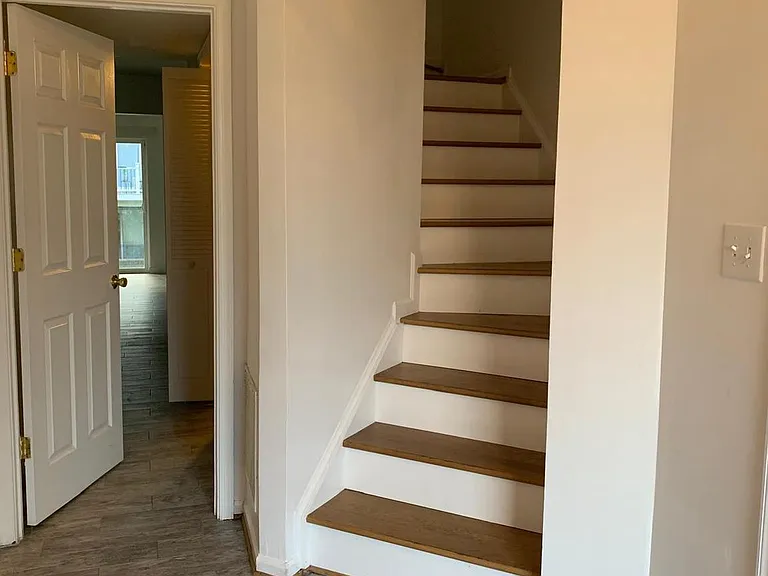 61 Quartz Rd — Photo 6