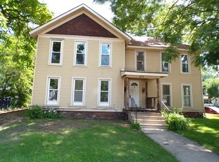271 S Jackson St, Janesville, WI 53548