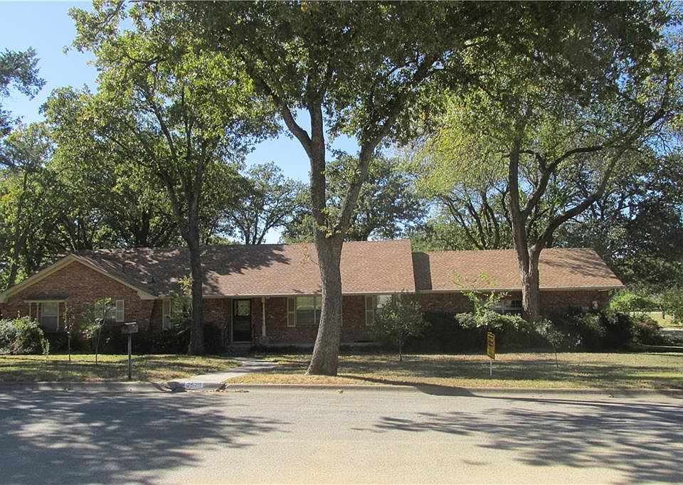 1st image of 2529 Rockwood Ln
